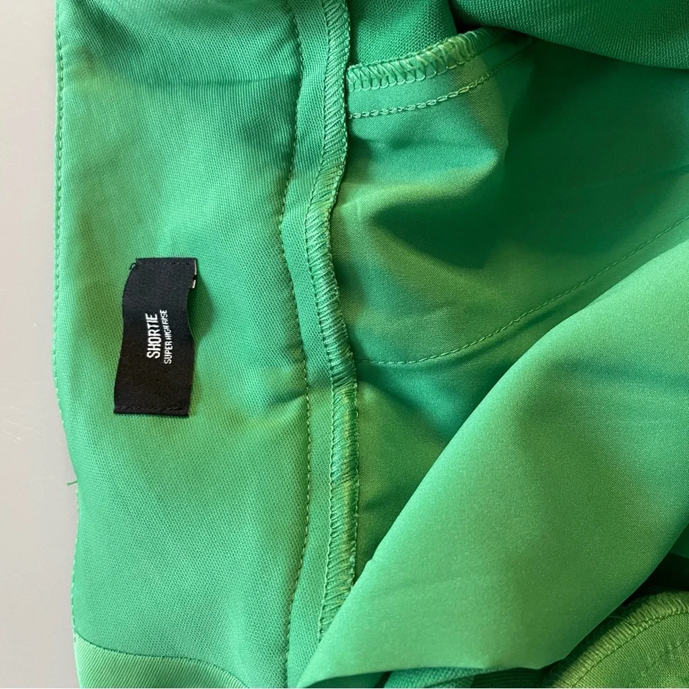 Express Shortie Size 10 - Picture 5 of 6